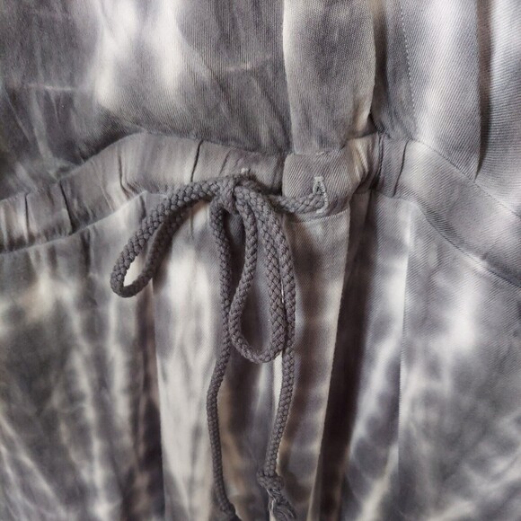 Cloth and Stone Anthropologie Gray Tie Dye Print Drawstring Tie Romper Size M - Picture 5 of 11